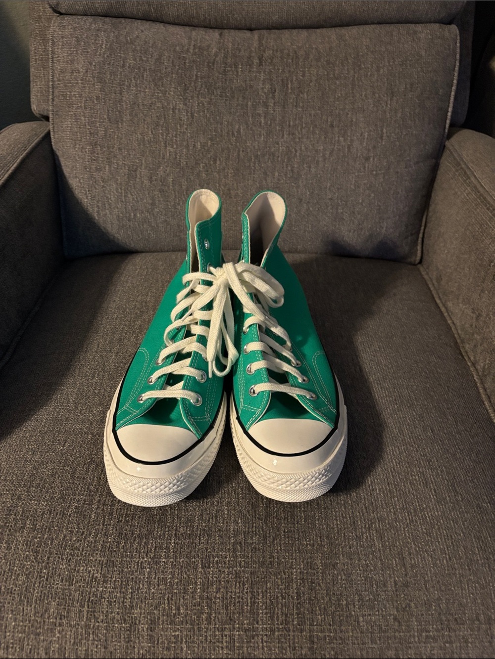 Converse vibrant green size 11 men
